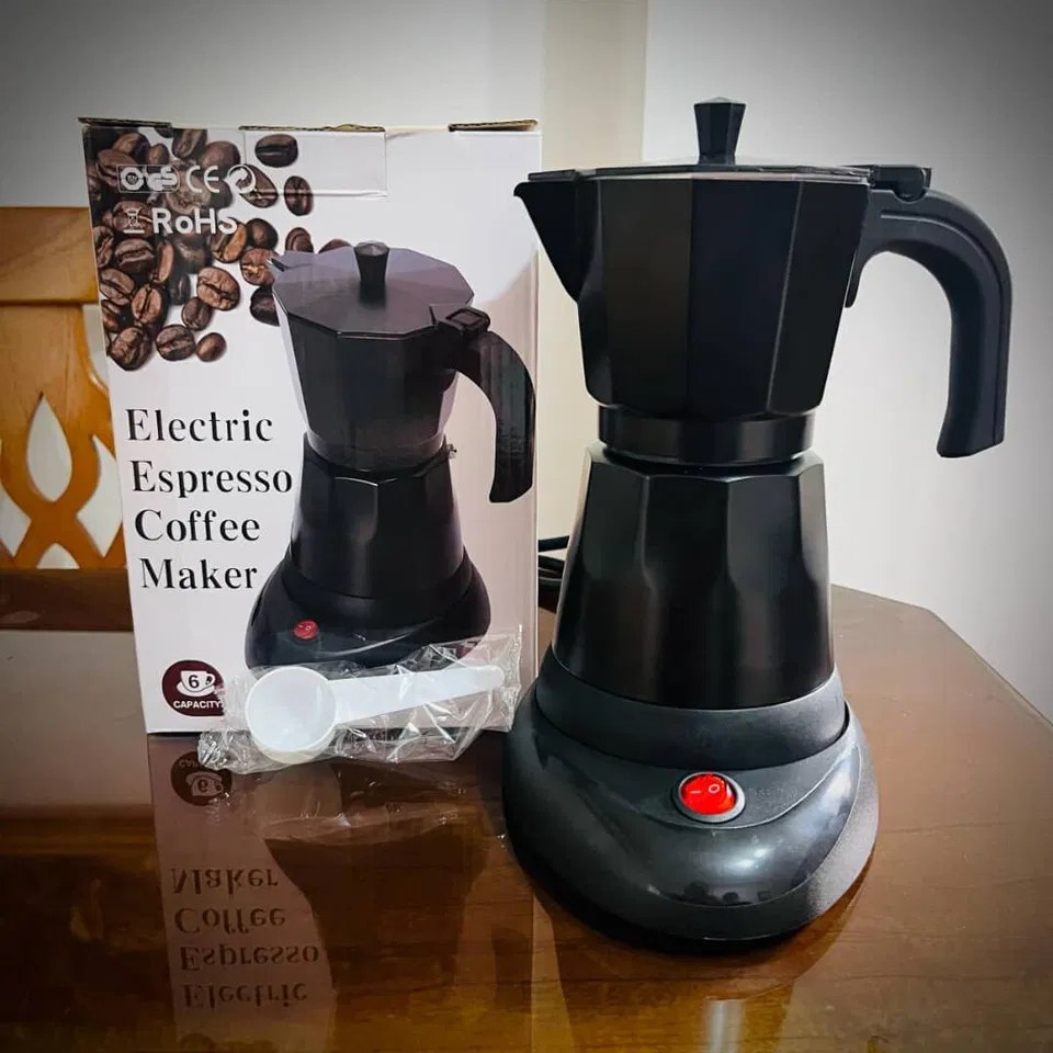 Cafetera eléctrica de 6 tazas